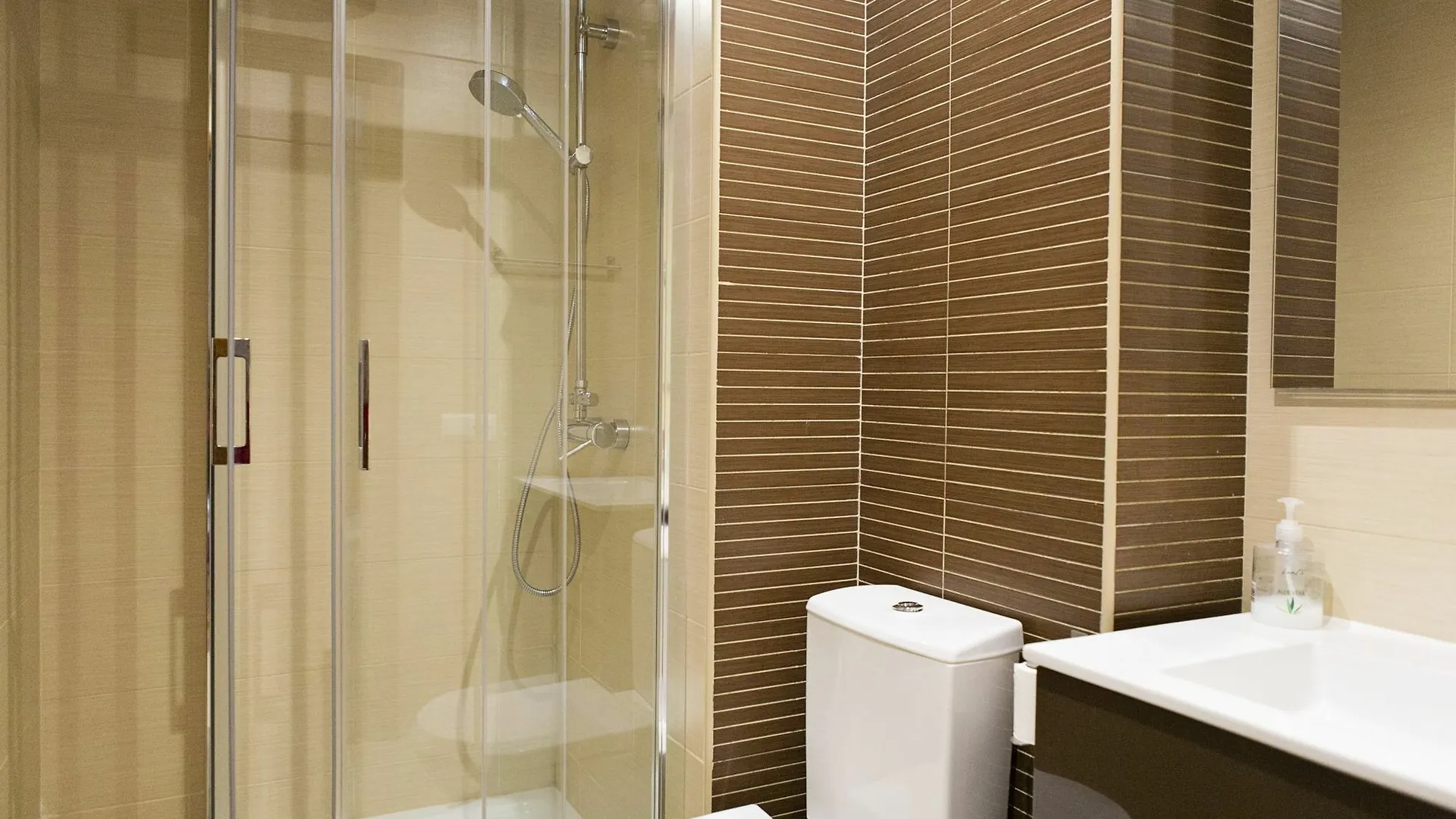 Suncity Loft Carreteria Malaga 0*,